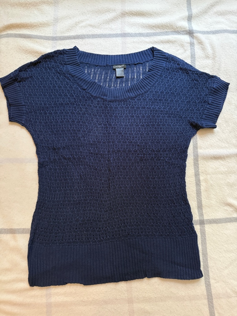 Ann Taylor Navy Short Sleeve Knit Top Size Medium